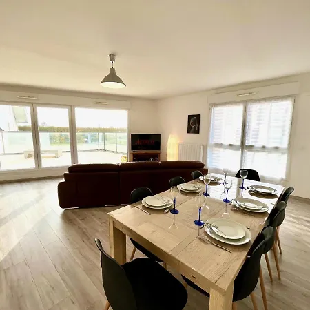 T4 Avec Grande Terrasse Et Parking Prive Lejlighed